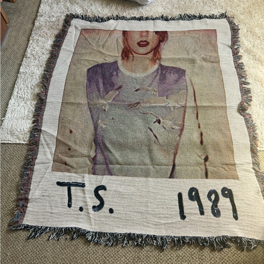 1989 Album Cover Blanket (Original)